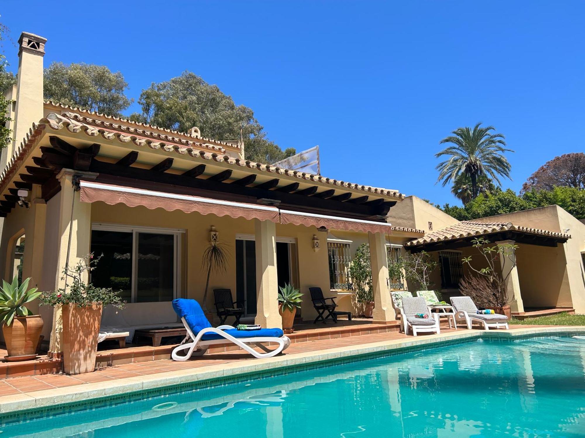 Villa Close To The Beach In Марбеля Екстериор снимка